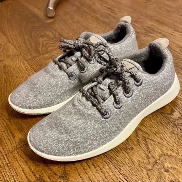 Allbirds Men’s Wool Runners​ - Picture 5 of 9